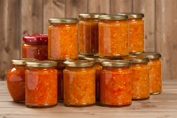 How to Make Bloves Sauce at Home: Recipe and Step-by-Step Instructions 5 A photo of multiple jars filled with sauce.