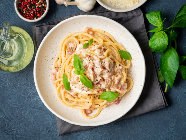 Keto Pasta Recipe Revolution: Goodbye High-Carb Cravings! 4 Italian style spaghetti carbonara with herbs