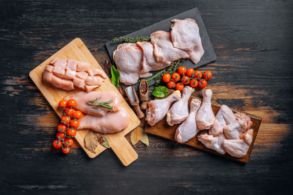 French Onion Chicken Made Easy: A Delicious Recipe to Try 4 A captivating top-down view showcasing an assortment of various chicken parts.