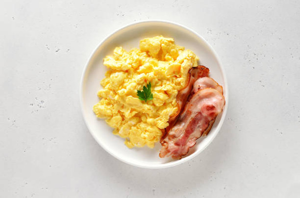 Wawa Keto Delights: Tasty Options for Your Low-Carb Journey 4 Scrambled eggs and bacon on a plate