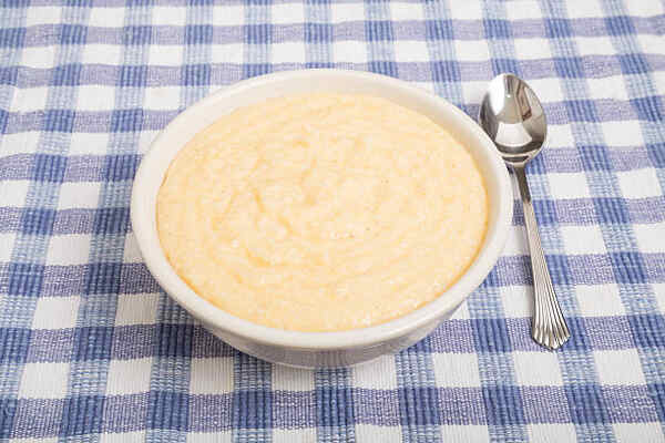 Can You Eat Grits on Keto? Unveiling Tasty Low-Carb Secrets 2 A bowl of plain grits