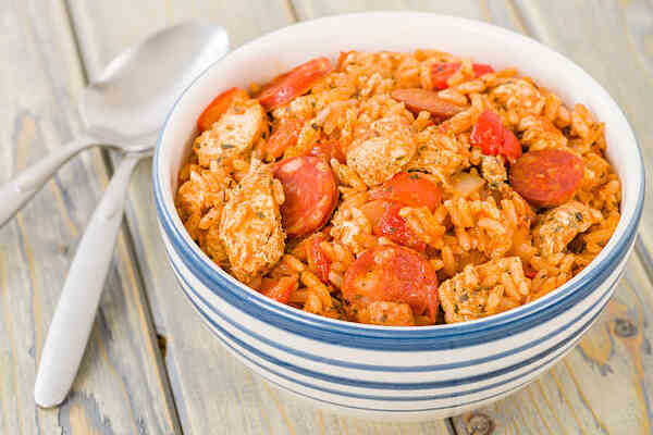 Keto Jambalaya Recipe: A Spicy Twist to Low-Carb Delight 6 Creole jambalaya with sausage, peppers, and tomatoes