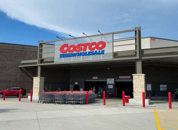 Chicken Bake Costco: Unveiling the Mouthwatering Recipe! 3 Outdoor entrance to Costco wholesale warehouse