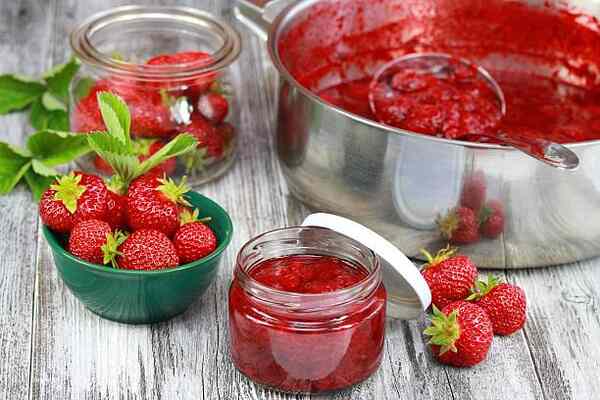 Keto Jelly Recipe: Savor the Sweetness, Skip the Carbs! 6 Freshly made strawberry jelly in a pan and jar