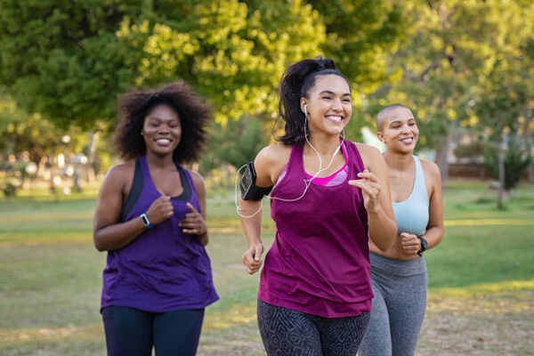 How to Lose 50 Pounds Safely: Your Comprehensive Guide! 8 How to lose 50 pounds: A group of women jogging outdoors