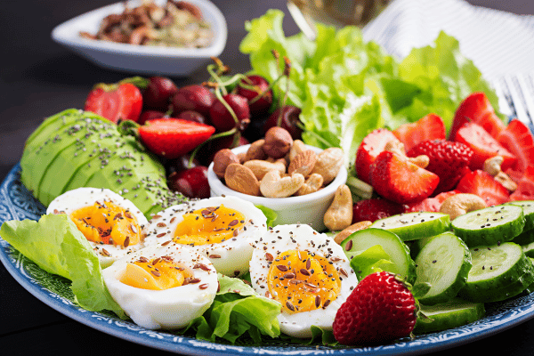 10 Surplus Diet Ideas for a Healthy Lifestyle 12 Plate with a Paleo Diet Food.