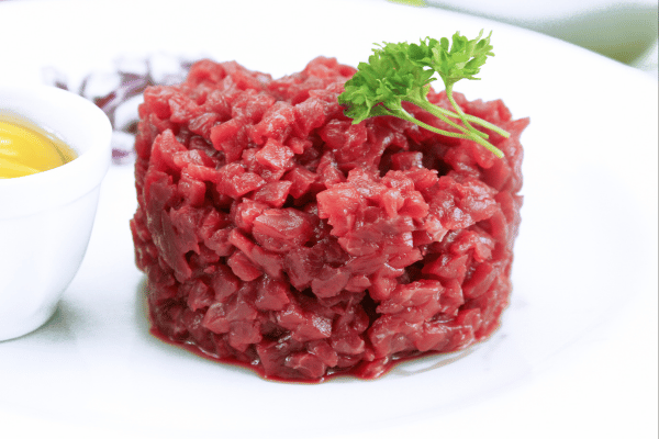Perfect Steak Tartare: How to Make at Home 4 Beautifully shaped steak tartare.