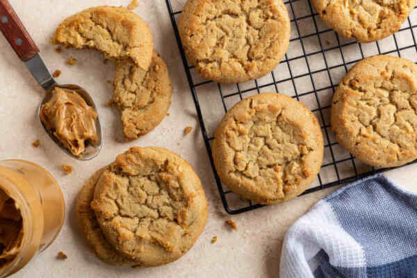 Homemade peanut butter cookies on a cooling rack