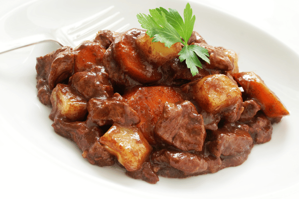 Beef Stew Calories Made Easy: Tips for a Yummy Meal 4 Beef stew calories: Delicious beef stew with carrots and potatoes.
