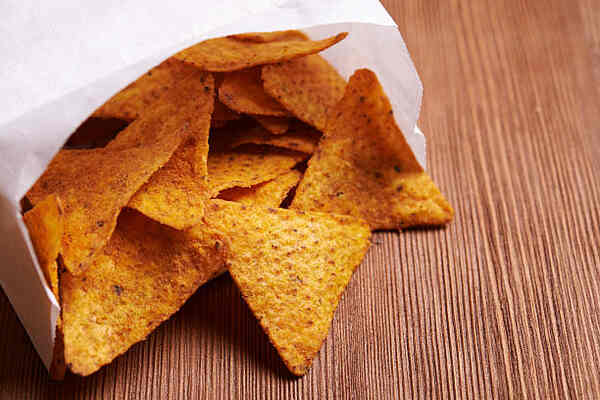 Low-Carb Tortilla Chips to Buy: Top Picks for Dieters 4 Nacho cheese tortilla chips in a bag