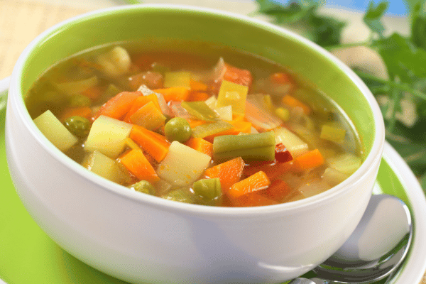 Keto Vegetable Soup: The Ultimate Low-Carb Option for Every Season 11 A bowl of keto vegetable soup with fresh, crunchy veggies in a savory broth.