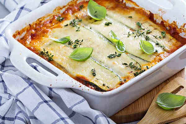 Easy Keto Lasagna: A Delicious Low-Carb Dinner Recipe 10 Homemade keto lasagna using zucchini
