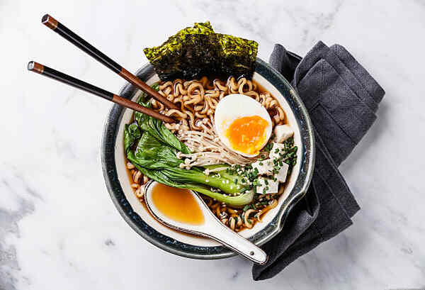 Keto Ramen Recipe: Quick, Tasty, and Low-Carb Friendly 7 Japanese miso ramen with seaweed and bok choy