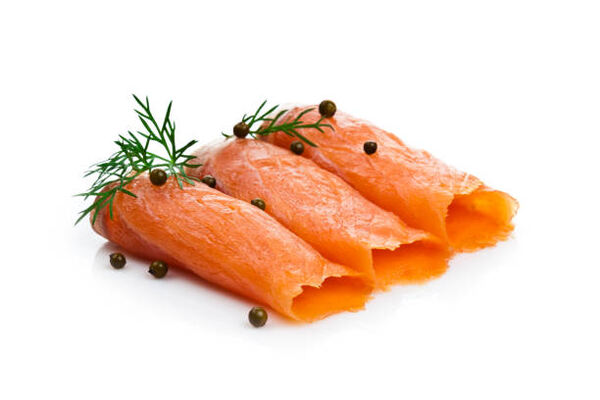 11 Healthy No-Carb Snacks to Satisfy Your Cravings 9 Smoked salmon slices with black pepper