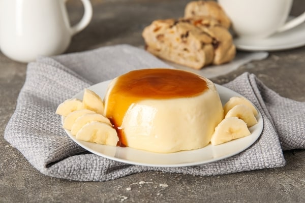 Keto Banana Bread Recipe: Moist, Fluffy, and Low-Carb 10 Banana pudding served with syrup and banana slices