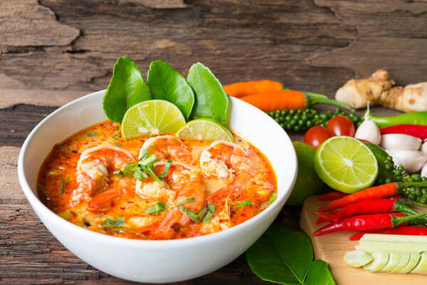 5 Irresistible Shrimp Keto Recipes for Low-Carb Dinners 8 Hot and sour chili coconut lime shrimp with vegetables