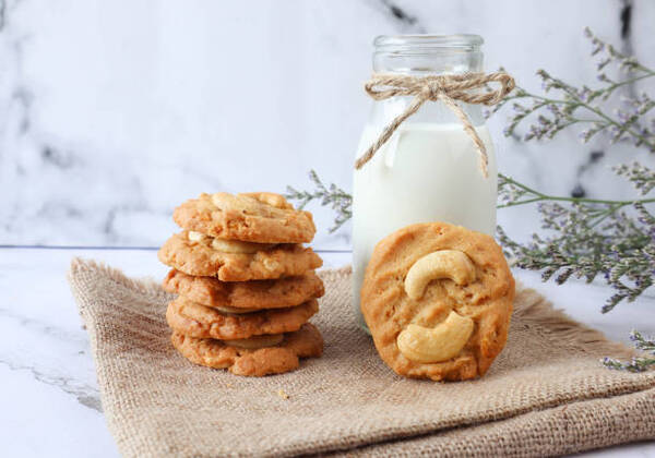Quick and Easy Keto Butter Cookies for Low-Carb Days 7 Homemade cashew nut butter cookies with milk