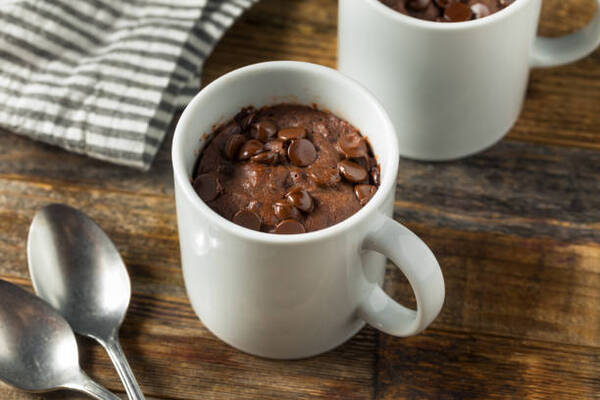 10 Keto Dessert Recipes Easy Enough for Beginners 3 Homemade chocolate brownie mug cake with chocolate chips