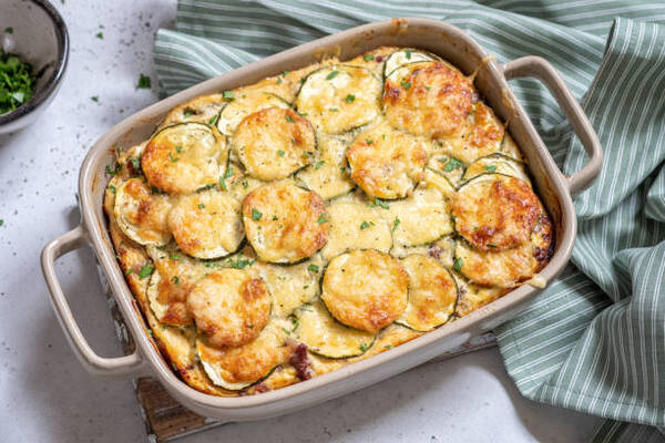 Hearty Hamburger Zucchini Casserole for the Whole Family 2 A baking dish with cheesy zucchini casserole